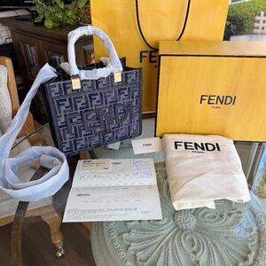 New Fendi Sunshine Tote Handbag